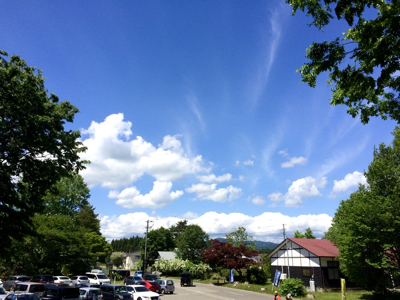 初日の青空