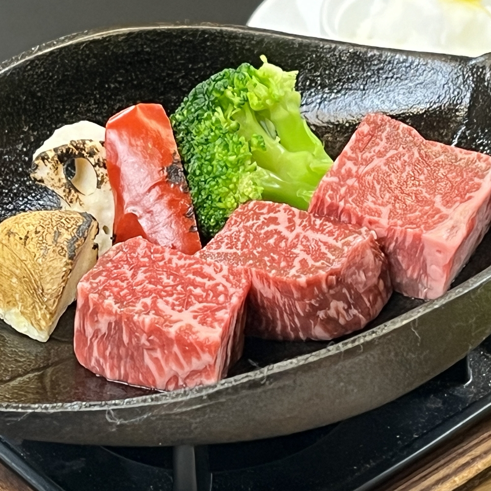 どんぶく貸し出しと昔遊び体験・錦牛御膳『うしざんまい』・温泉入浴がセットのプラン